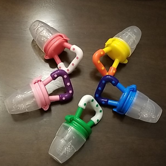 Bundle Deal 5 Pcs Baby Safe Fruit Feeder Pacifier👶👶👶👶👶 - Picture 1 of 2